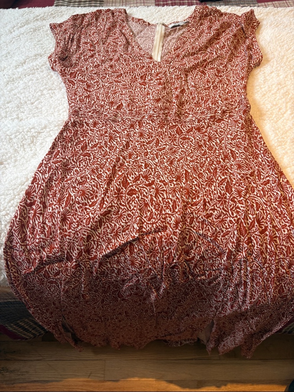 Madewell Rust and White Floral V-Neck Midi Dress